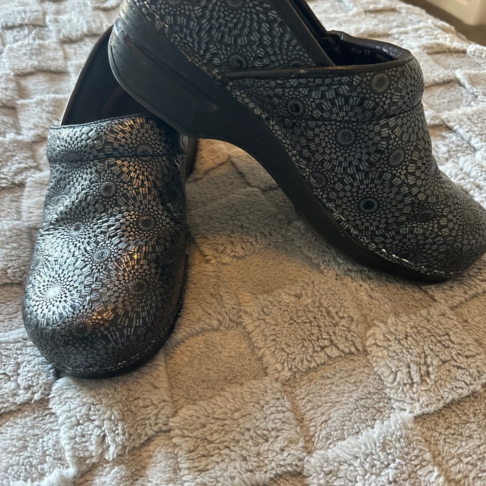 Black Patterned Clogs - image 2